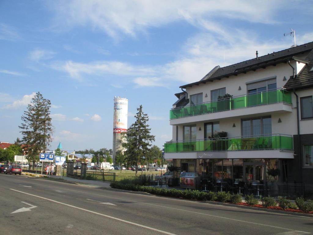 Alpha Apartman Sárvár Exteriör bild