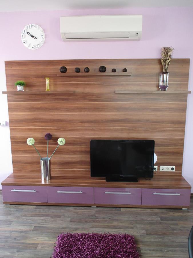 Alpha Apartman Sárvár Rum bild
